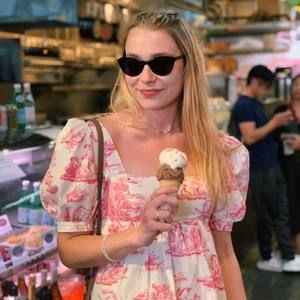 Meet your Posher, Lucy